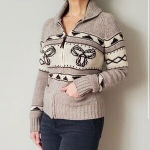 Aritzia TNA Sea to Sky lambswool cardigan sweater